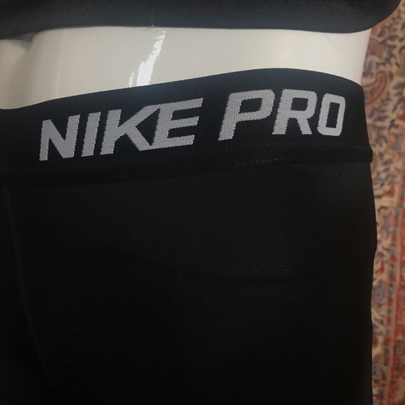 NWOT Nike Dri-Fit Capris Workout Tights Youth Size M Mint Condition - Picture 5 of 10